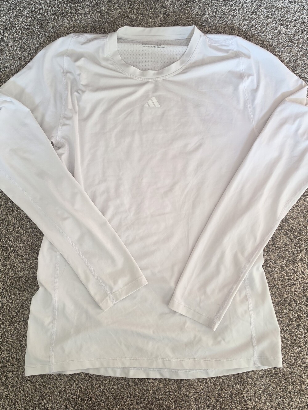Adidas Men's Techfit White Long Sleeve Lightweight Tee Shirt